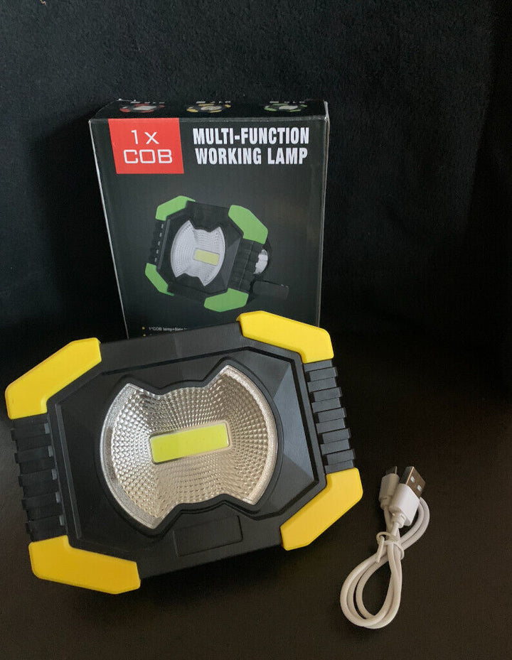 Lampă multifuncțională pentru camping/lucru